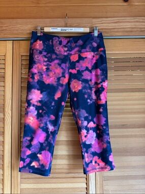 Navy Purple Pink Splash Active Leggings/Capris Size Large